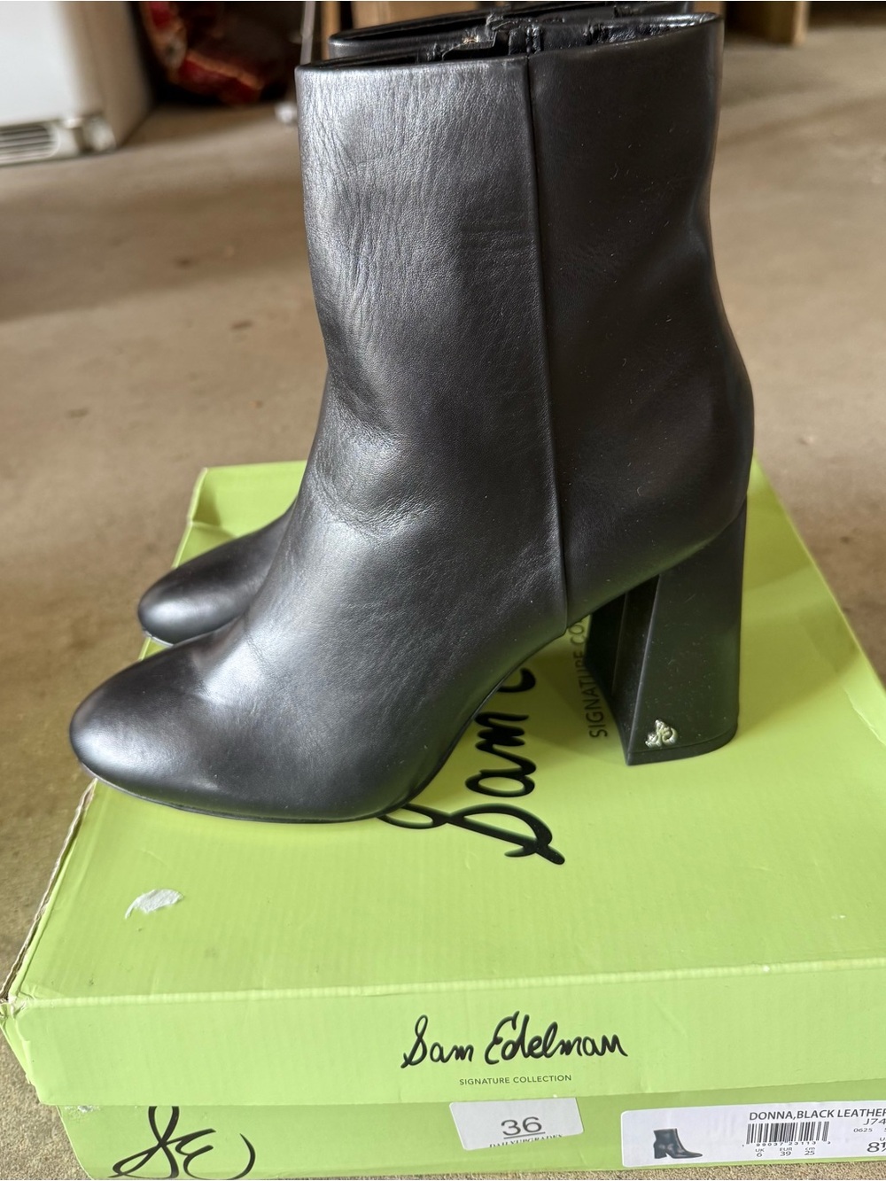 Sam Elderman Signature Collection Donna Bootie - Picture 6 of 10